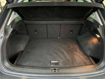 VOLKSWAGEN TIGUAN 2.0 Tiguan SEL TDI BlueMotion Technology 4Motion Semi-Auto 4WD 5