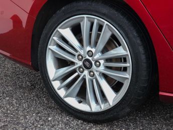 FORD FOCUS 1.0 Focus Vignale Auto 5dr