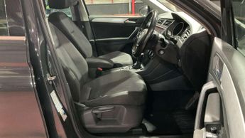 VOLKSWAGEN TIGUAN 2.0 Tiguan Match TDI 4Motion Semi-Auto 4WD 5dr