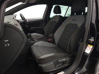 VOLKSWAGEN GOLF 2.0 Golf R-Line Edition TDI Semi-Auto 5dr