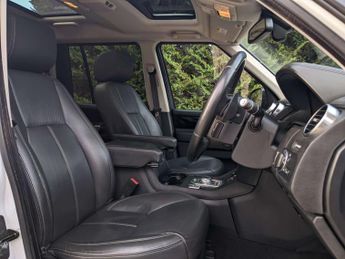 Land Rover DISCOVERY 3.0 Discovery Landmark SDV6 Auto 4WD 5dr