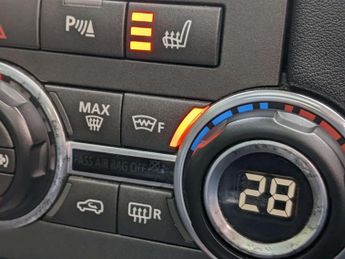 Land Rover DISCOVERY 3.0 Discovery Landmark SDV6 Auto 4WD 5dr