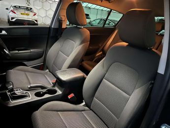 KIA SPORTAGE 1.7 Sportage 2 CRDi ISG Semi-Auto 5dr