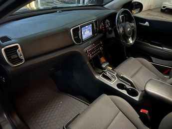 KIA SPORTAGE 1.7 Sportage 2 CRDi ISG Semi-Auto 5dr