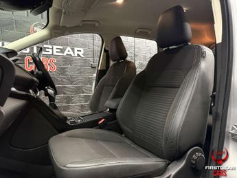 Ford KUGA 2.0 TDCi Titanium SUV 5dr Diesel Powershift Euro 6 (120 ps)