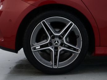 MERCEDES-BENZ A-CLASS 1.3 A 180 AMG Line Premium Plus Auto 5dr