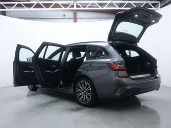 BMW 3 SERIES 2.0 330E M Sport Auto 5dr