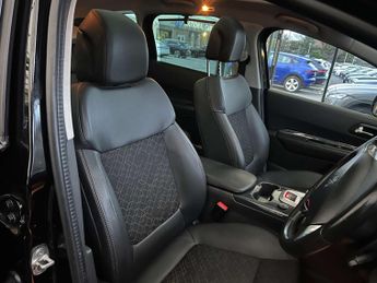 PEUGEOT 3008 1.6 3008 Allure Blue HDi S/S Auto 5dr