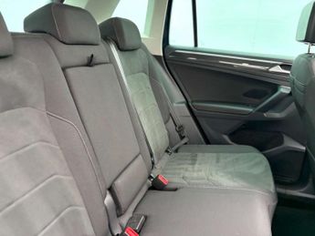 Volkswagen Tiguan 1.5 Tiguan Elegance TSi Semi-Auto 5dr