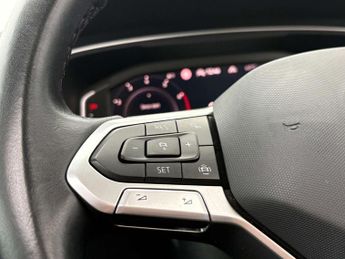 Volkswagen Tiguan 1.5 Tiguan Elegance TSi Semi-Auto 5dr