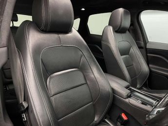 Jaguar F-PACE 2.0 F-Pace R-Sport AWD D Auto 4WD 5dr