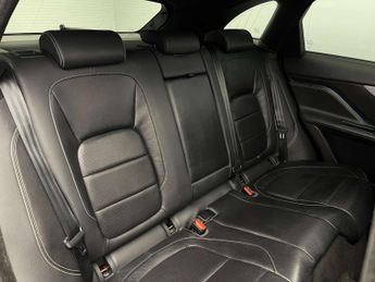 Jaguar F-PACE 2.0 F-Pace R-Sport AWD D Auto 4WD 5dr