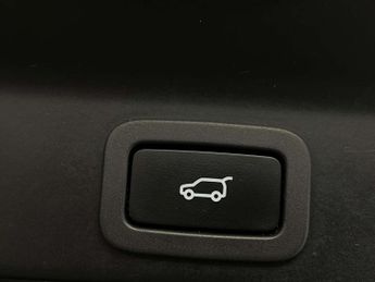 Jaguar F-PACE 2.0 F-Pace R-Sport AWD D Auto 4WD 5dr