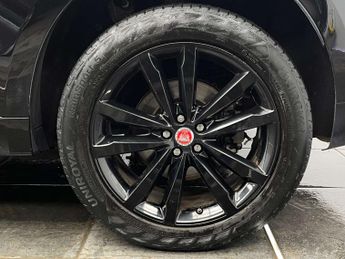 Jaguar F-PACE 2.0 F-Pace R-Sport AWD D Auto 4WD 5dr