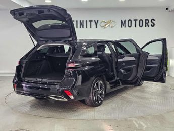 PEUGEOT 308 1.5 308 Active Premium SW Blue HDi S/S Auto 5dr