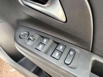 VAUXHALL CORSA Corsa E Elite Premium 5dr