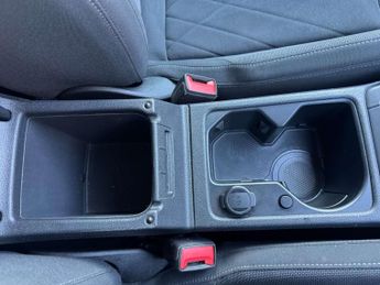 VOLKSWAGEN GOLF 1.5 Golf Style eTSI Semi-Auto 5dr