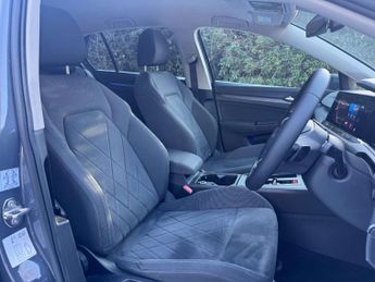 VOLKSWAGEN GOLF 1.5 Golf Style eTSI Semi-Auto 5dr