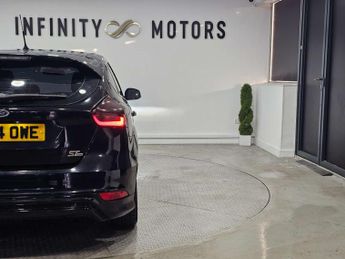 FORD FOCUS 1.6 Focus Zetec S Auto 5dr