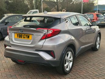 TOYOTA C-HR 1.8 C-HR Icon HEV CVT 5dr