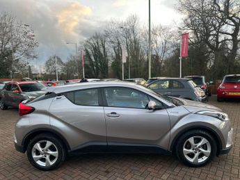 TOYOTA C-HR 1.8 C-HR Icon HEV CVT 5dr