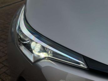 TOYOTA C-HR 1.8 C-HR Icon HEV CVT 5dr