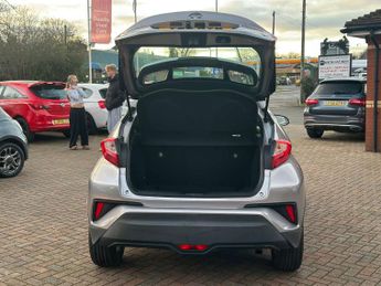 TOYOTA C-HR 1.8 C-HR Icon HEV CVT 5dr