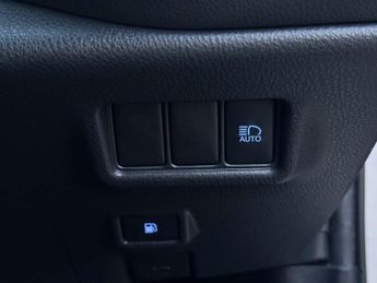 TOYOTA C-HR 1.8 C-HR Icon HEV CVT 5dr