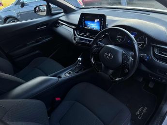 TOYOTA C-HR 1.8 C-HR Icon HEV CVT 5dr