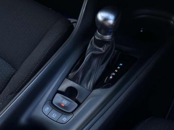 TOYOTA C-HR 1.8 C-HR Icon HEV CVT 5dr