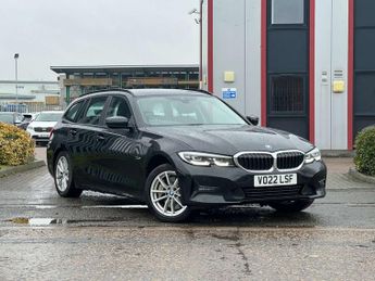 BMW 3 SERIES 2.0 330e 12kWh SE Pro Touring 5dr Petrol Plug-in Hybrid Auto Eur