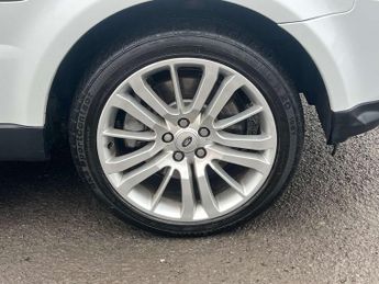 Land Rover RANGE ROVER SPORT 3.0 Range Rover Sport HSE TDV6 Auto 4WD 5dr