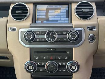 Land Rover DISCOVERY 3.0 Discovery XS SDV6 Auto 4WD 5dr