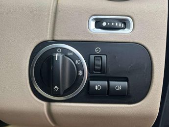 Land Rover DISCOVERY 3.0 Discovery XS SDV6 Auto 4WD 5dr