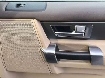 Land Rover DISCOVERY 3.0 Discovery XS SDV6 Auto 4WD 5dr