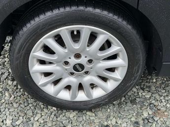 MINI HATCH 1.5 Cooper D Auto 5dr