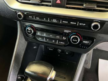 KIA NIRO 1.6 Niro 3 HEV Semi-Auto 5dr