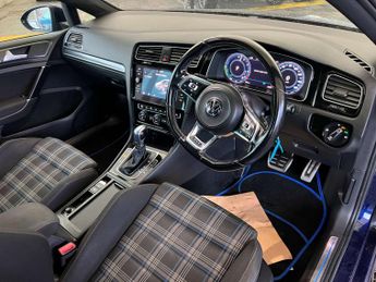 VOLKSWAGEN GOLF 1.4 Golf GTE Advance Semi-Auto 5dr