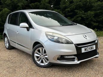 Renault Scenic 1.5 Scenic Dynamique TomTom Luxe Pack dCi Semi-Auto 5dr