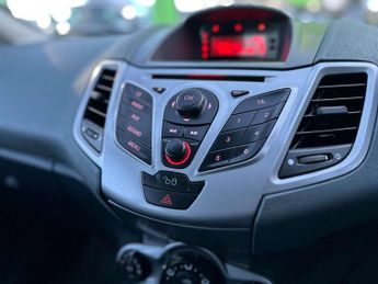 FORD FIESTA 1.4 Fiesta Style + Auto 5dr