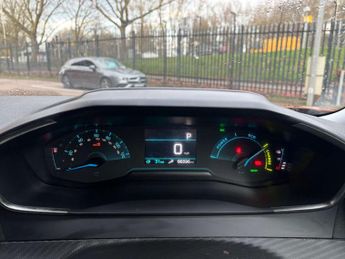 PEUGEOT 2008 2008 Active Premium+ EV 5dr