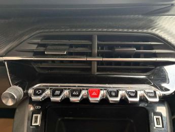 PEUGEOT 2008 2008 Active Premium+ EV 5dr