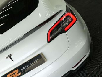 Tesla Model 3 Model 3 Standard Range + 4dr