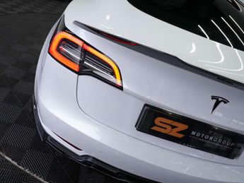 Tesla Model 3 Model 3 Standard Range + 4dr