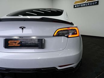 Tesla Model 3 Model 3 Standard Range + 4dr