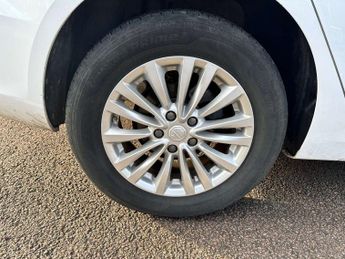 MG 5 MG5 Excite EV 5dr