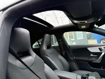MERCEDES-BENZ CLA 2.0 CLA 220 AMG Line Premium+ Night Edition D A 4dr