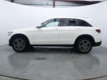 MERCEDES-BENZ GLC 2.0 GLC 300 AMG Line E 4Matic Auto 4WD 5dr