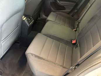 Volkswagen GOLF 2.0 Golf R TSi Semi-Auto 4WD 5dr