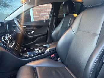 MERCEDES-BENZ C-CLASS 2.0 C 220 SE D Auto 4dr